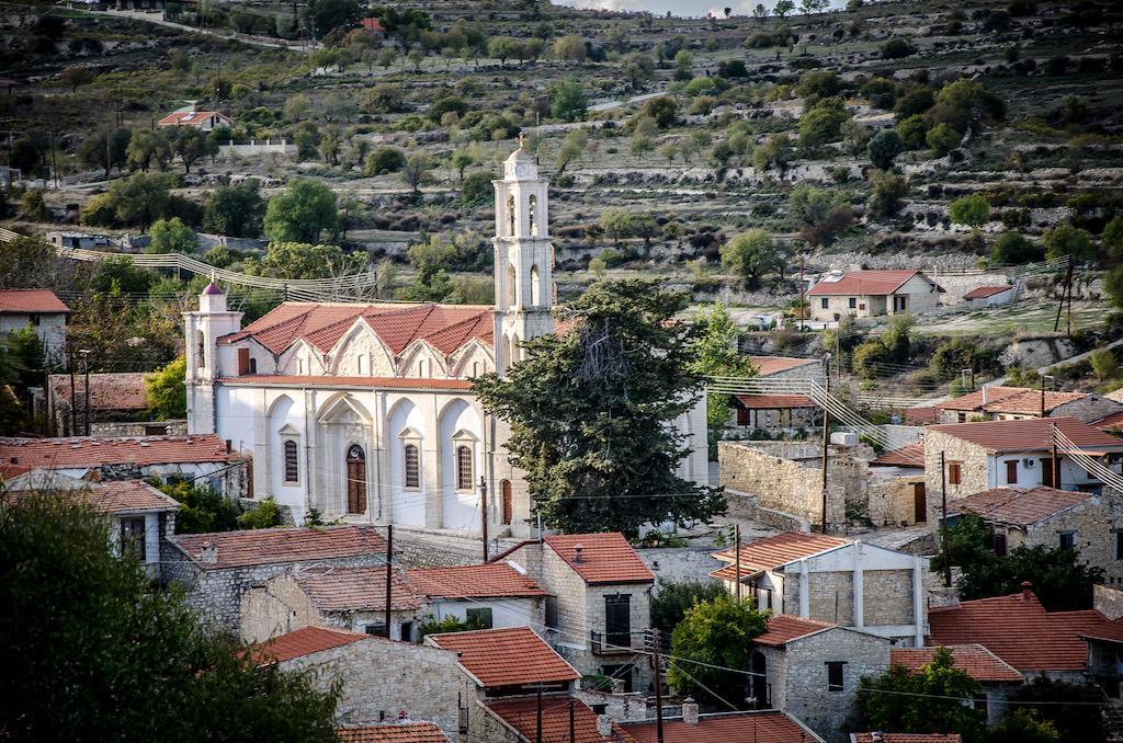 Xenios Cottages Lofou Bagian luar foto