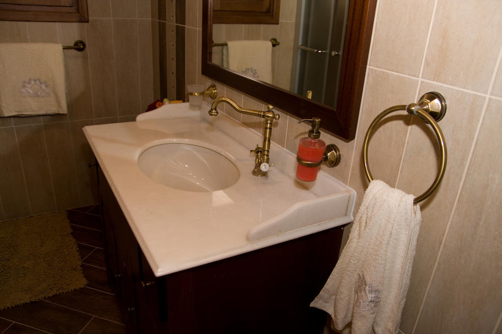 Xenios Cottages Lofou Bagian luar foto
