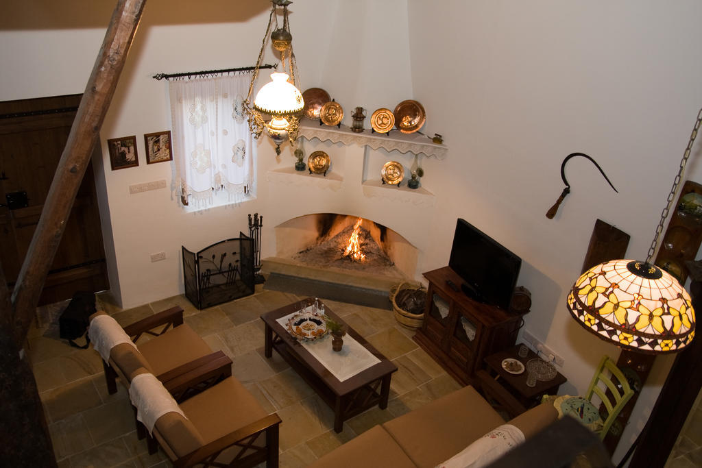 Xenios Cottages Lofou Ruang foto