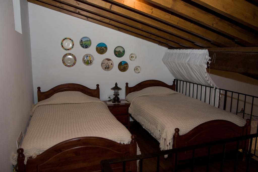 Xenios Cottages Lofou Ruang foto