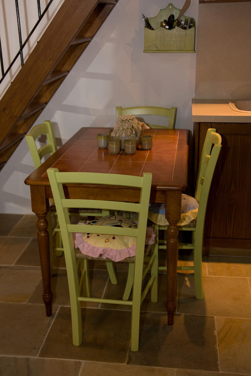 Xenios Cottages Lofou Ruang foto